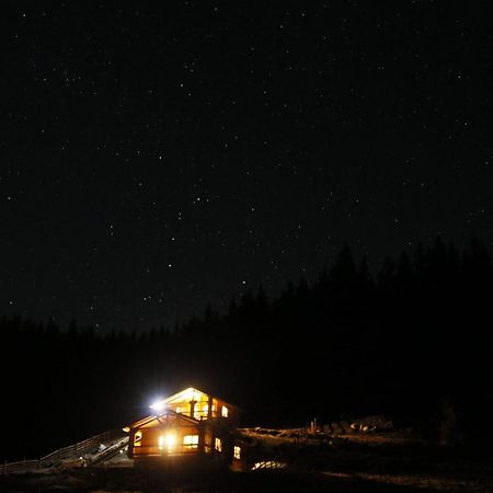 Къщи За Гости Под Звездите Pamporovo Exterior foto
